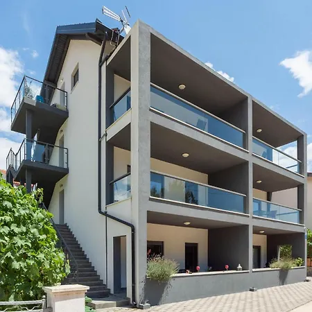 Appartement Gorgeous In Kastel Kambelovac *